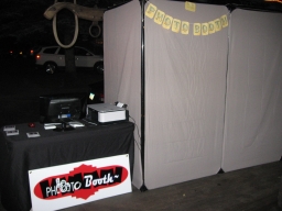 photoboothoutside-small